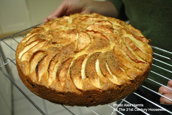 Spiced-Apple-and-Almond-Cake